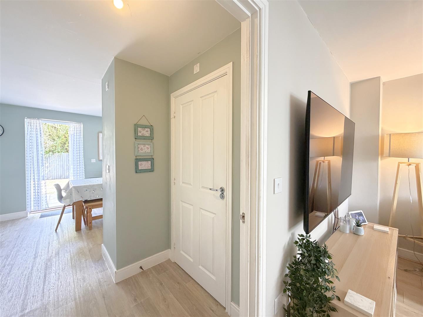 Yew Tree Way, Barford, Warwick 6